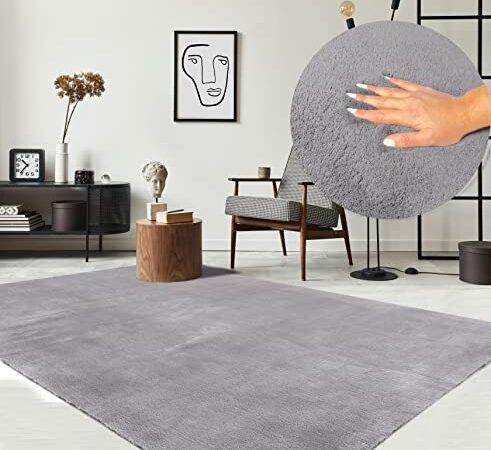 the carpet Relax Moderner Flauschiger Kurzflor Teppich, Anti-Rutsch Unterseite, Waschbar bis 30 Grad, Super Soft, Felloptik, Grau, 120 x 170 cm